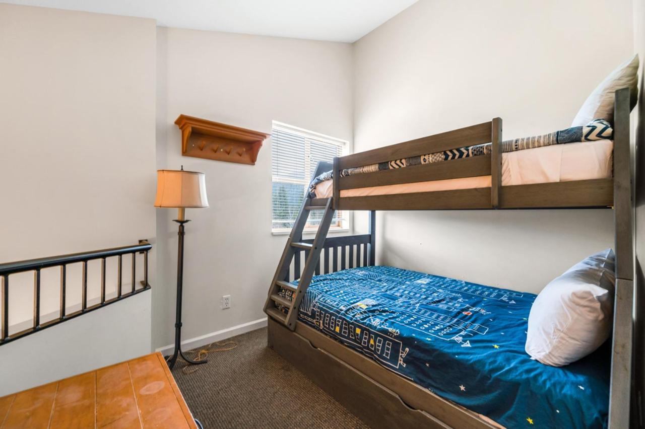 Tyndall Stone By Cozystay Signature Ferienhaus Whistler